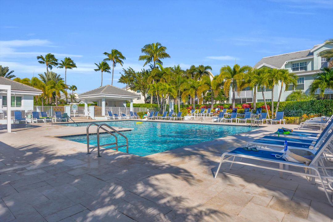 For Sale: $648,900 (2 beds, 2 baths, 1263 Square Feet)