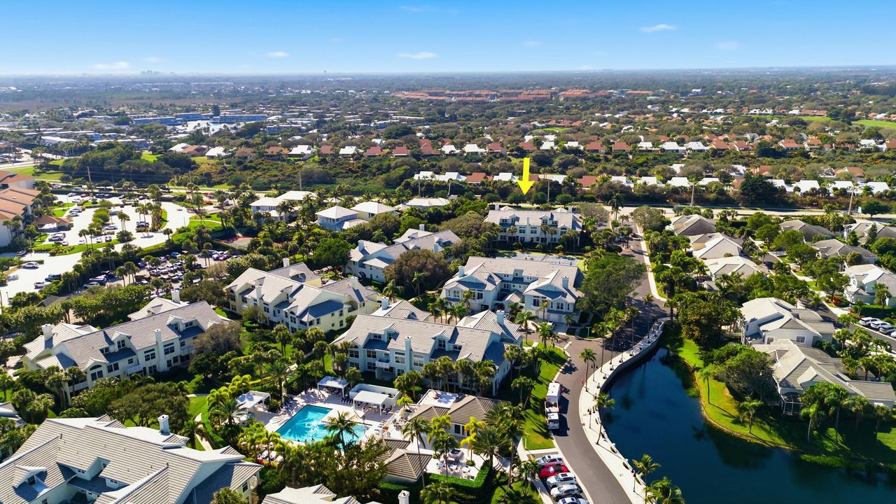 For Sale: $648,900 (2 beds, 2 baths, 1263 Square Feet)