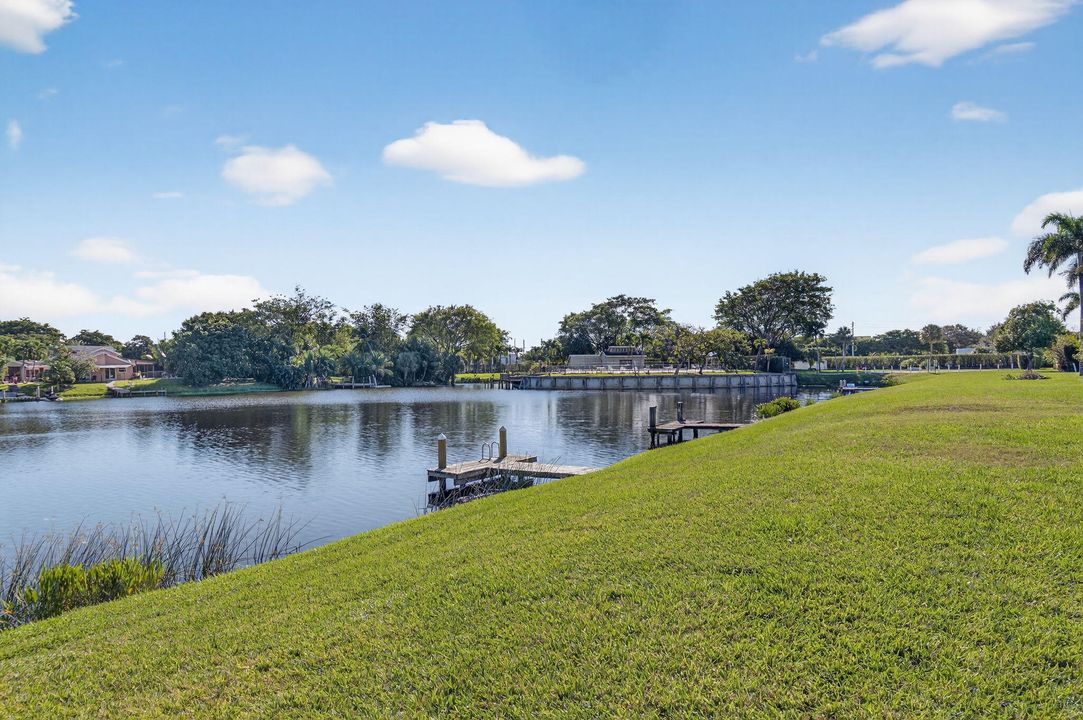 For Sale: $375,000 (3 beds, 2 baths, 1540 Square Feet)