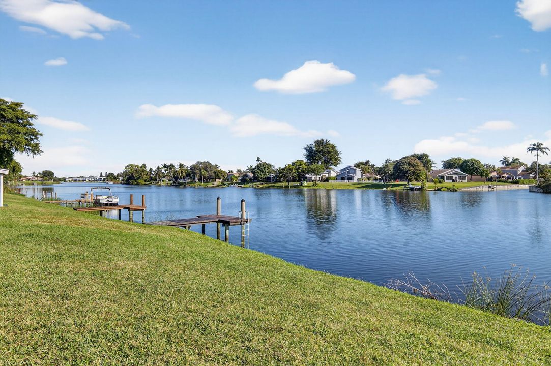 For Sale: $375,000 (3 beds, 2 baths, 1540 Square Feet)