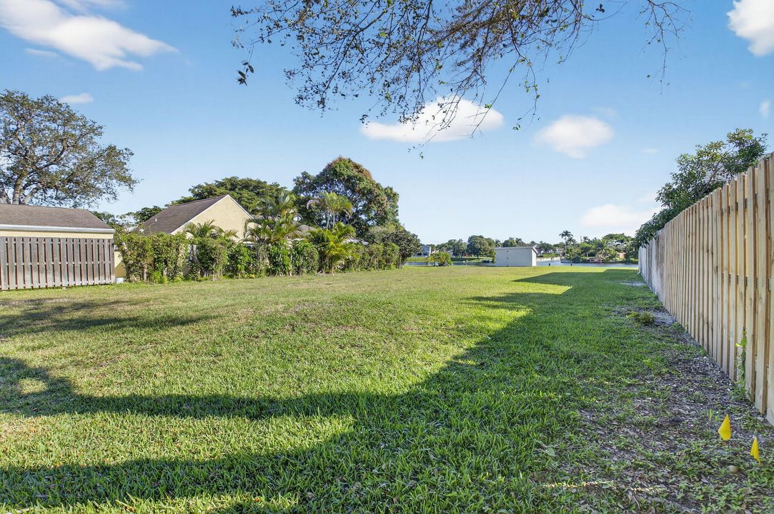 For Sale: $375,000 (3 beds, 2 baths, 1540 Square Feet)