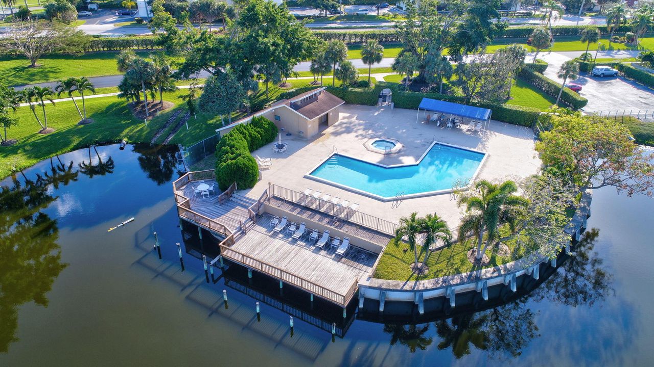 For Sale: $375,000 (3 beds, 2 baths, 1540 Square Feet)