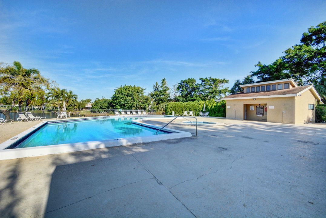 For Sale: $375,000 (3 beds, 2 baths, 1540 Square Feet)