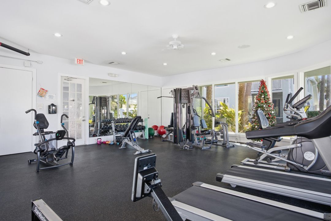 For Sale: $648,900 (2 beds, 2 baths, 1263 Square Feet)