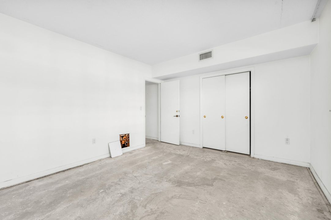 Под контрактом: $379,900 (2 спален, 2 ванн, 1008 Квадратных фут)