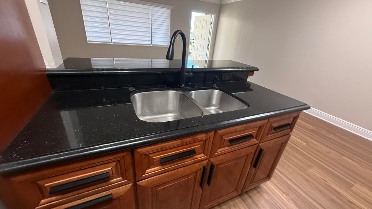 En Venta: $160,000 (1 camas, 1 baños, 705 Pies cuadrados)