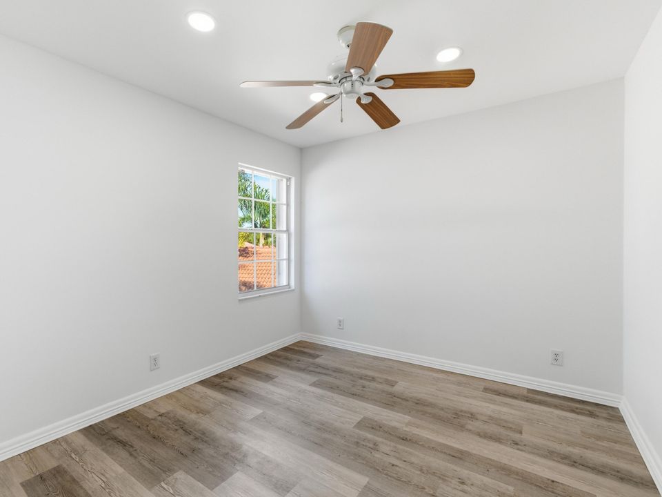 En Venta: $499,900 (3 camas, 2 baños, 1397 Pies cuadrados)