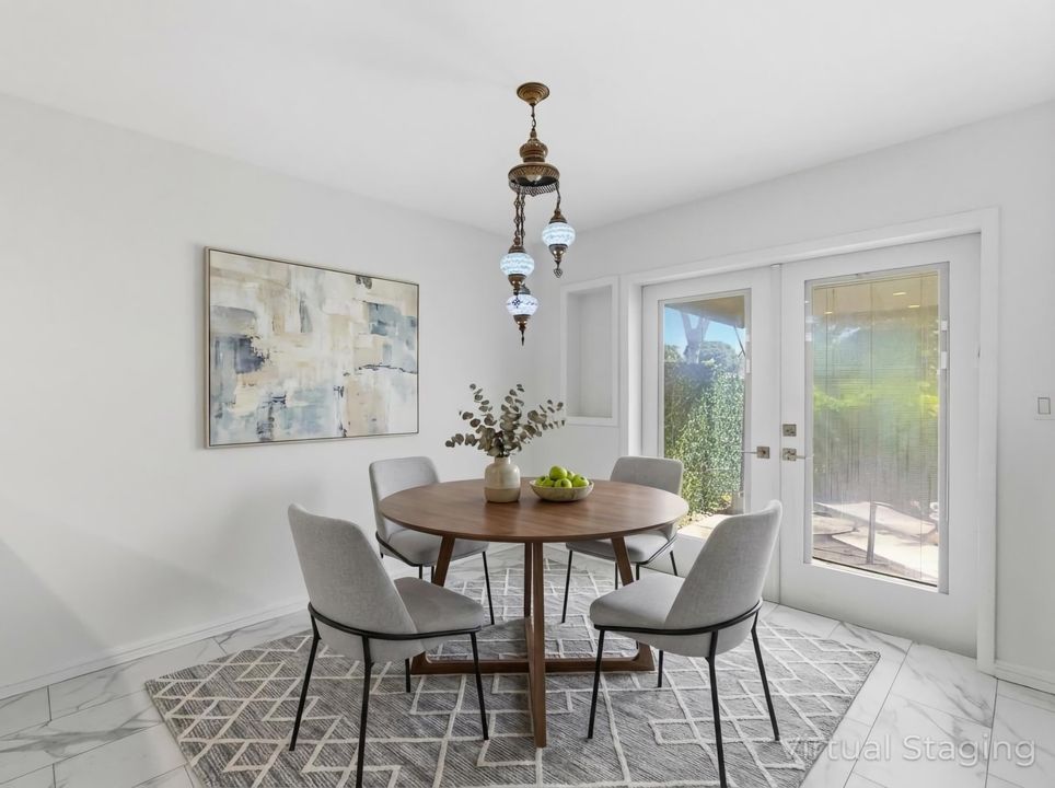 En Venta: $499,900 (3 camas, 2 baños, 1397 Pies cuadrados)