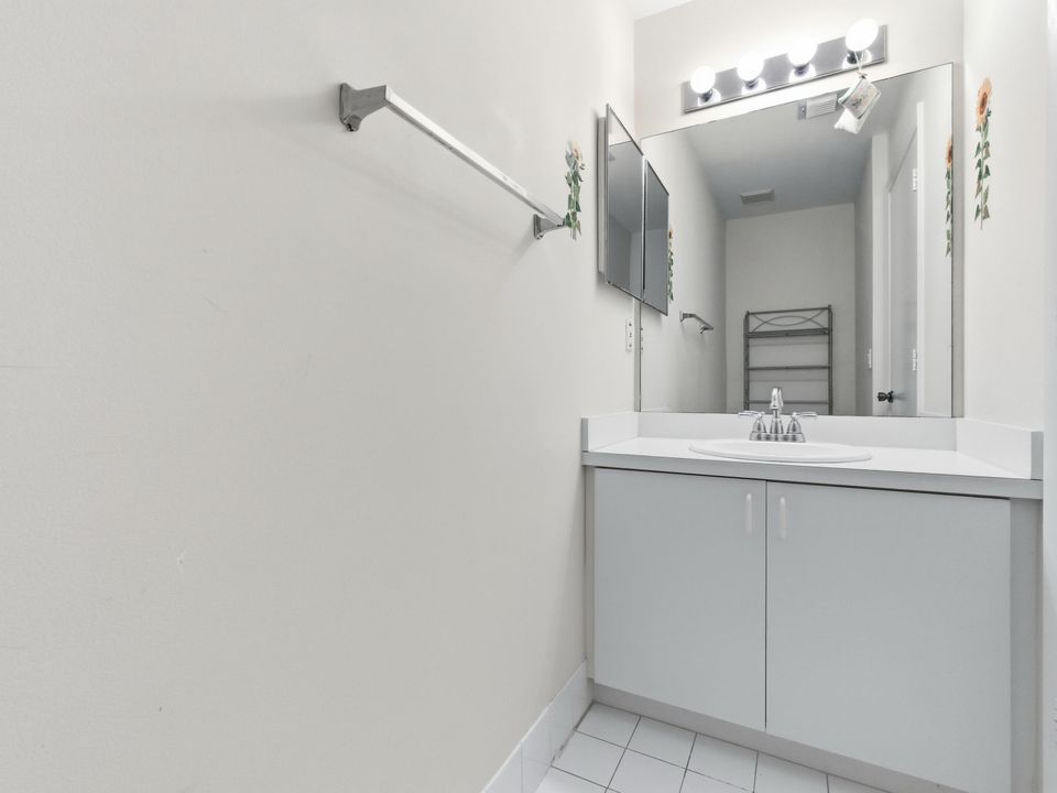 En Venta: $499,900 (3 camas, 2 baños, 1397 Pies cuadrados)