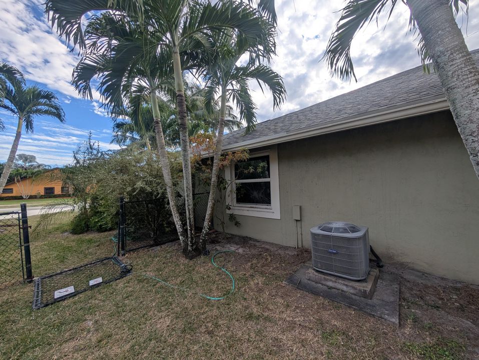 На продажу: $795,000 (4 спален, 2 ванн, 2477 Квадратных фут)