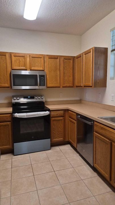 En Venta: $355,000 (3 camas, 2 baños, 1316 Pies cuadrados)