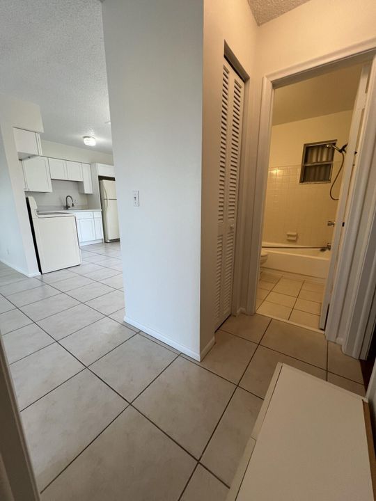 En Renta: $1,900 (2 camas, 1 baños, 800 Pies cuadrados)