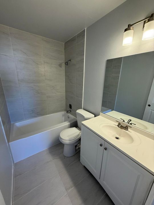 En Renta: $2,500 (3 camas, 2 baños, 100 Pies cuadrados)