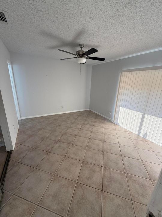 En Renta: $2,500 (3 camas, 2 baños, 100 Pies cuadrados)