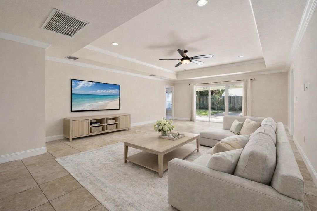 En Venta: $789,000 (4 camas, 3 baños, 2235 Pies cuadrados)