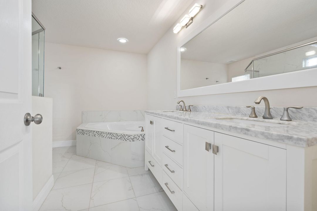 En Venta: $789,000 (4 camas, 3 baños, 2235 Pies cuadrados)