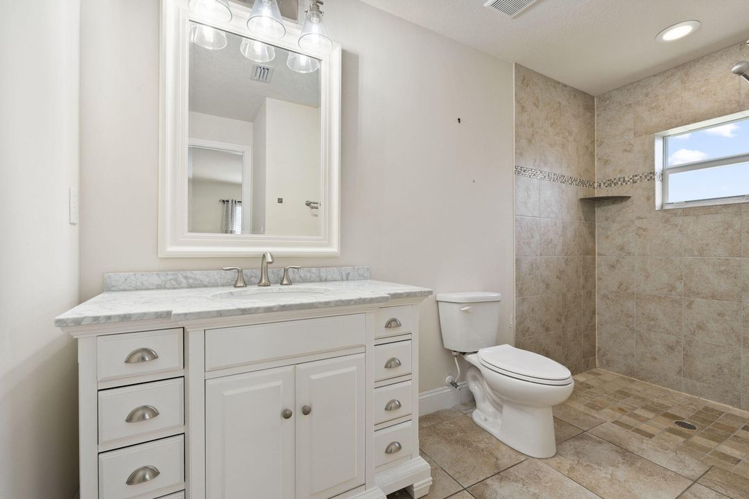 En Venta: $789,000 (4 camas, 3 baños, 2235 Pies cuadrados)