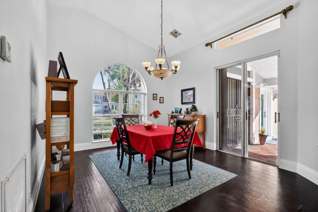 For Sale: $1,200,000 (3 beds, 3 baths, 2369 Square Feet)