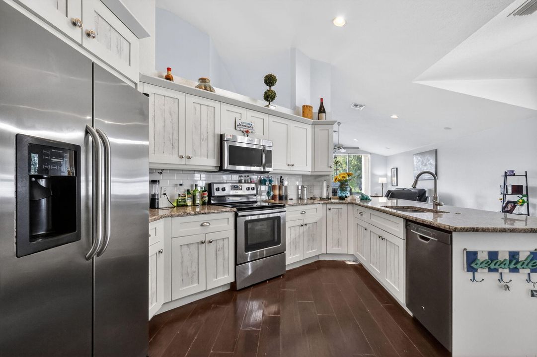 For Sale: $1,200,000 (3 beds, 3 baths, 2369 Square Feet)