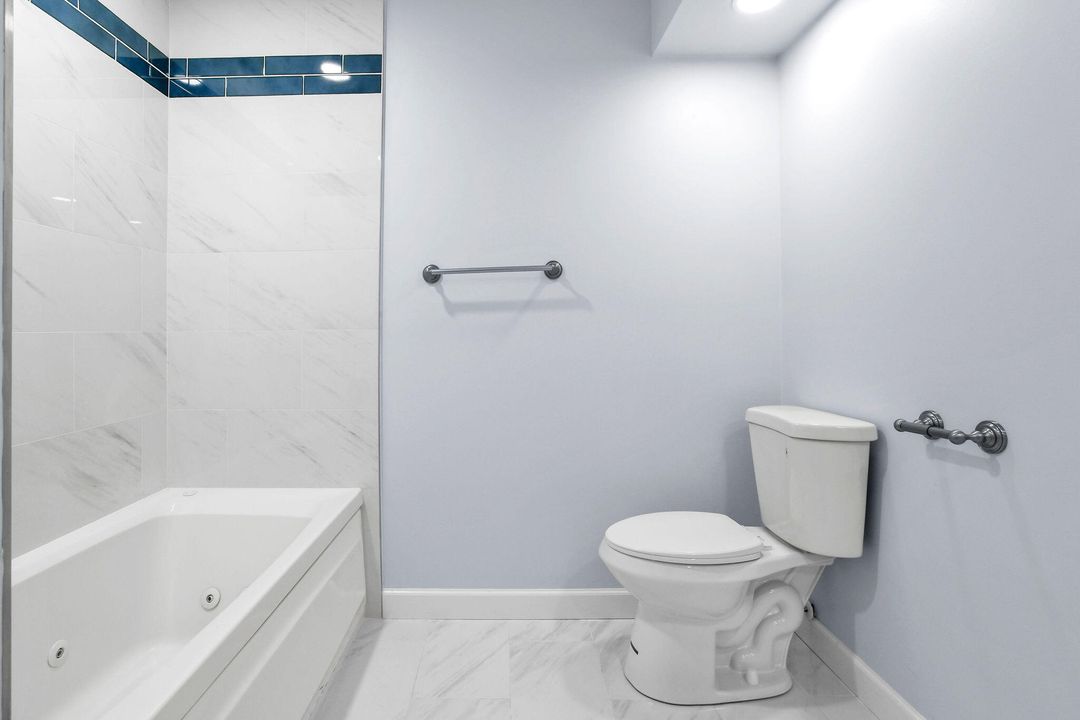 待售: $285,000 (2 贝兹, 2 浴室, 1384 平方英尺)