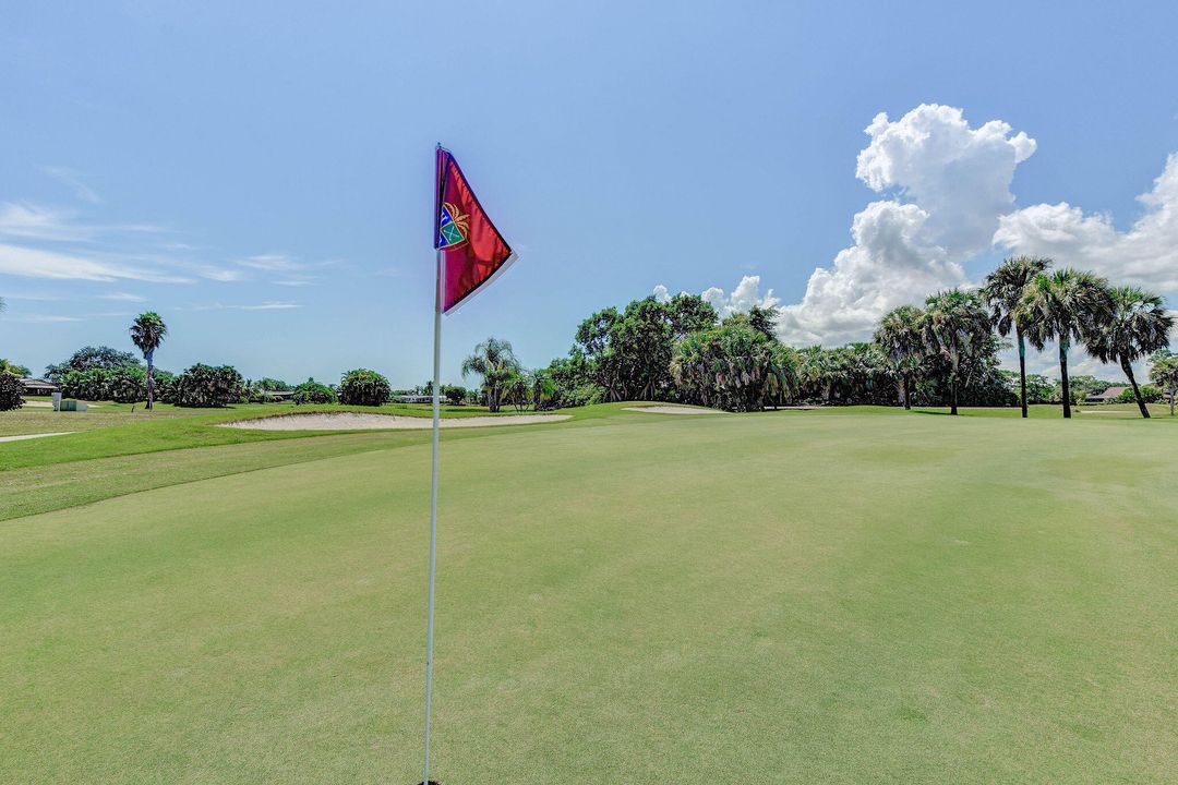 待售: $285,000 (2 贝兹, 2 浴室, 1384 平方英尺)