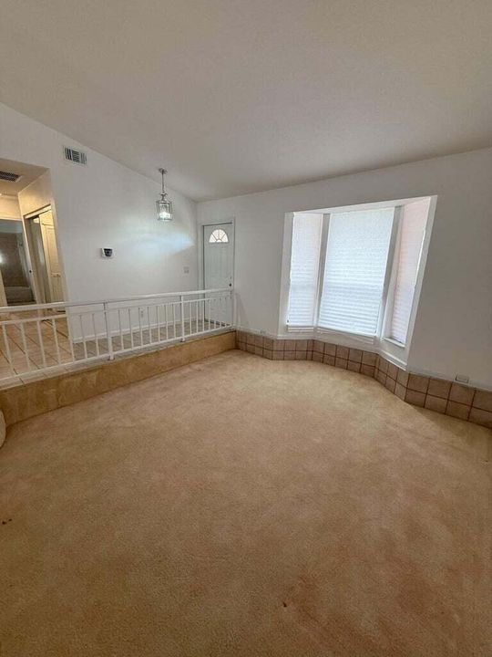 En Venta: $550,000 (3 camas, 2 baños, 1779 Pies cuadrados)