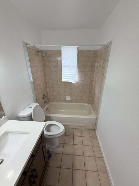 En Venta: $550,000 (3 camas, 2 baños, 1779 Pies cuadrados)