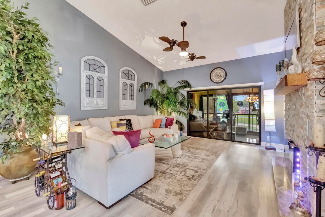 На продажу: $285,000 (2 спален, 2 ванн, 1605 Квадратных фут)