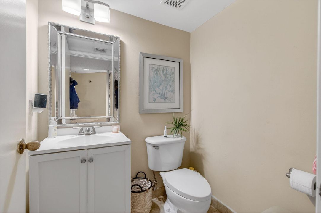 待售: $355,000 (2 贝兹, 2 浴室, 1188 平方英尺)