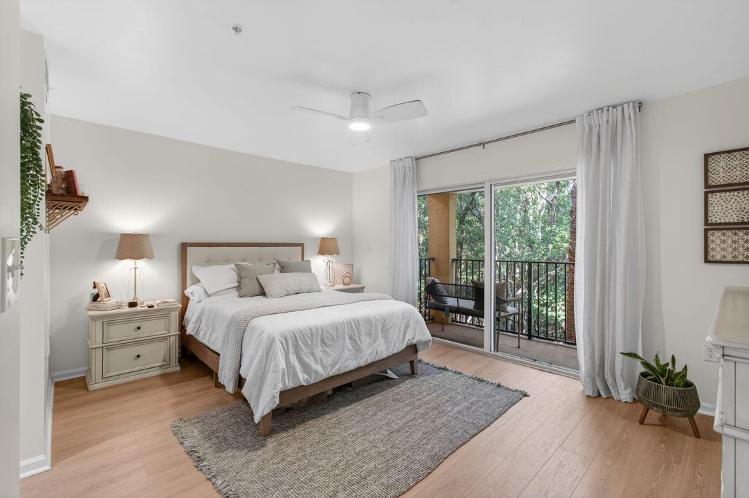 待售: $355,000 (2 贝兹, 2 浴室, 1188 平方英尺)