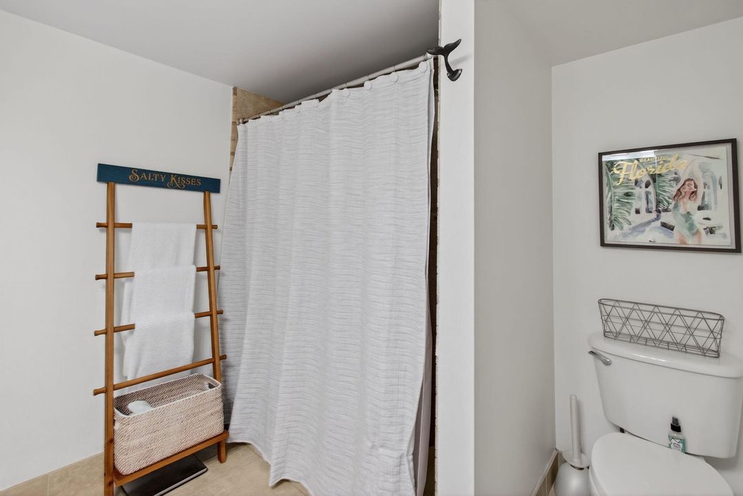 待售: $355,000 (2 贝兹, 2 浴室, 1188 平方英尺)