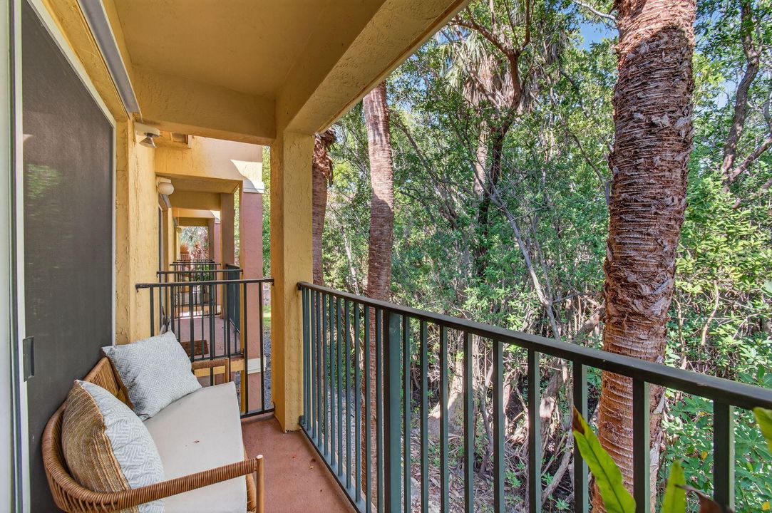 待售: $355,000 (2 贝兹, 2 浴室, 1188 平方英尺)