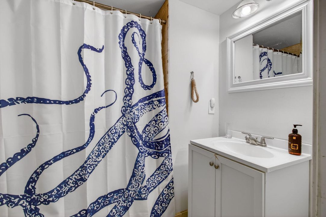 待售: $355,000 (2 贝兹, 2 浴室, 1188 平方英尺)