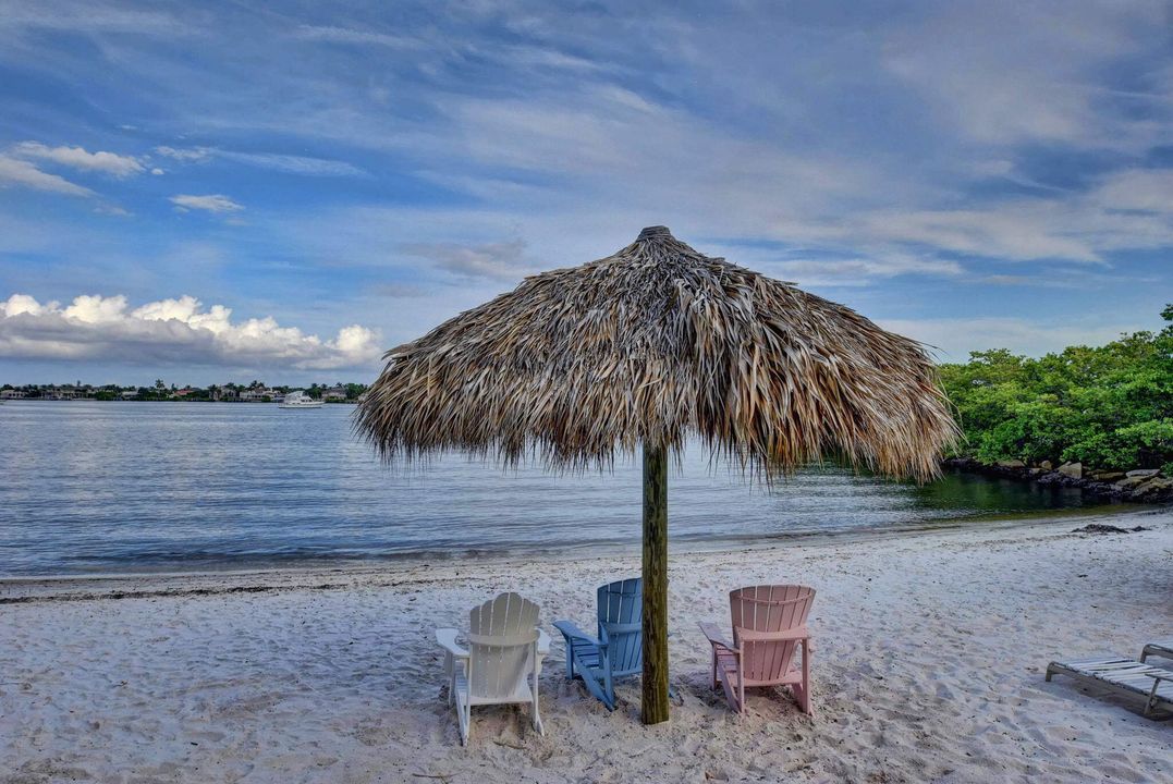 待售: $355,000 (2 贝兹, 2 浴室, 1188 平方英尺)