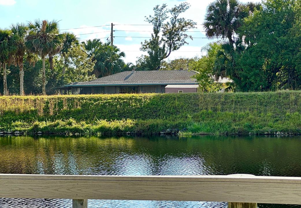 На продажу: $319,900 (2 спален, 2 ванн, 1588 Квадратных фут)