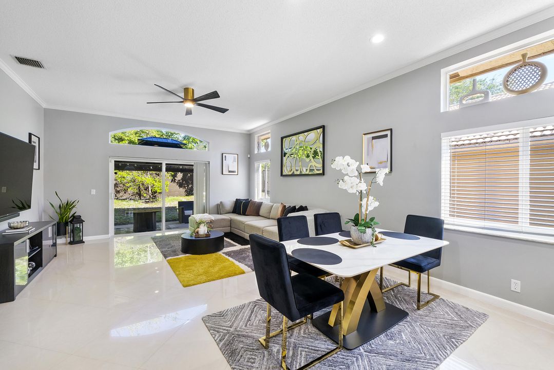 En Renta: $4,200 (3 camas, 2 baños, 1679 Pies cuadrados)