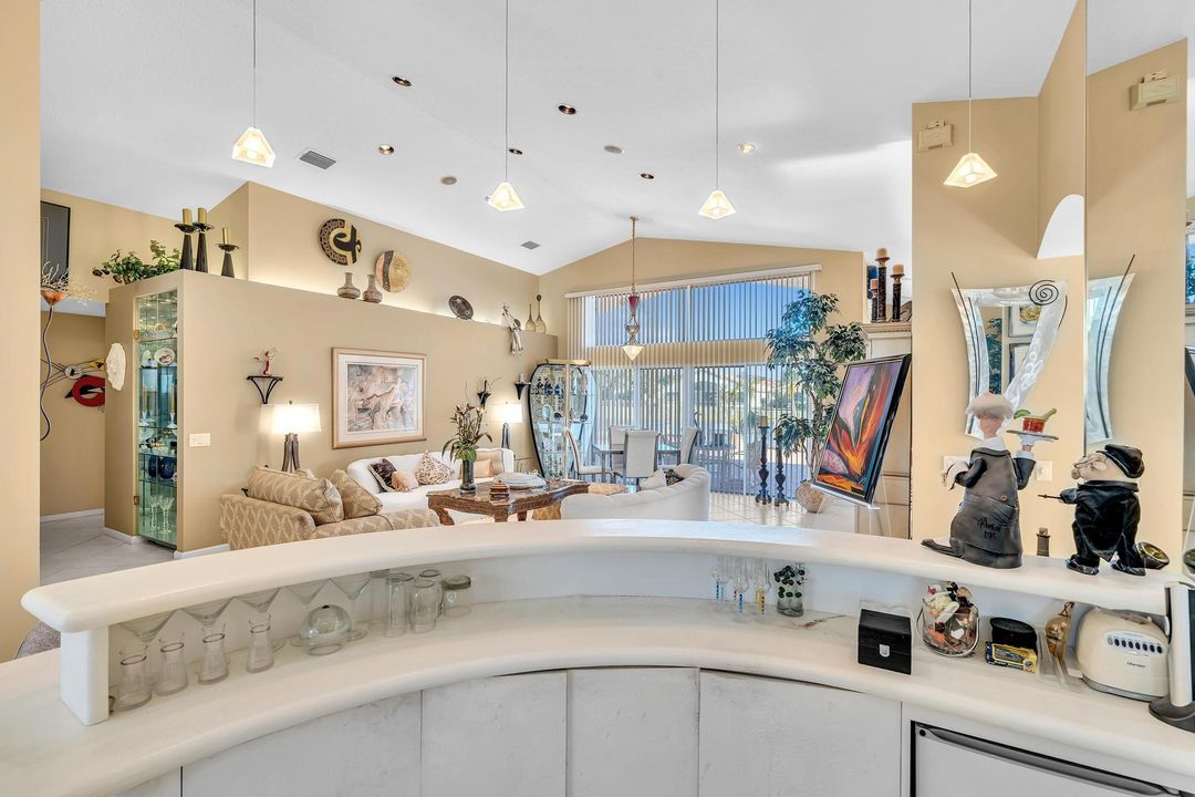 На продажу: $639,000 (3 спален, 2 ванн, 2327 Квадратных фут)