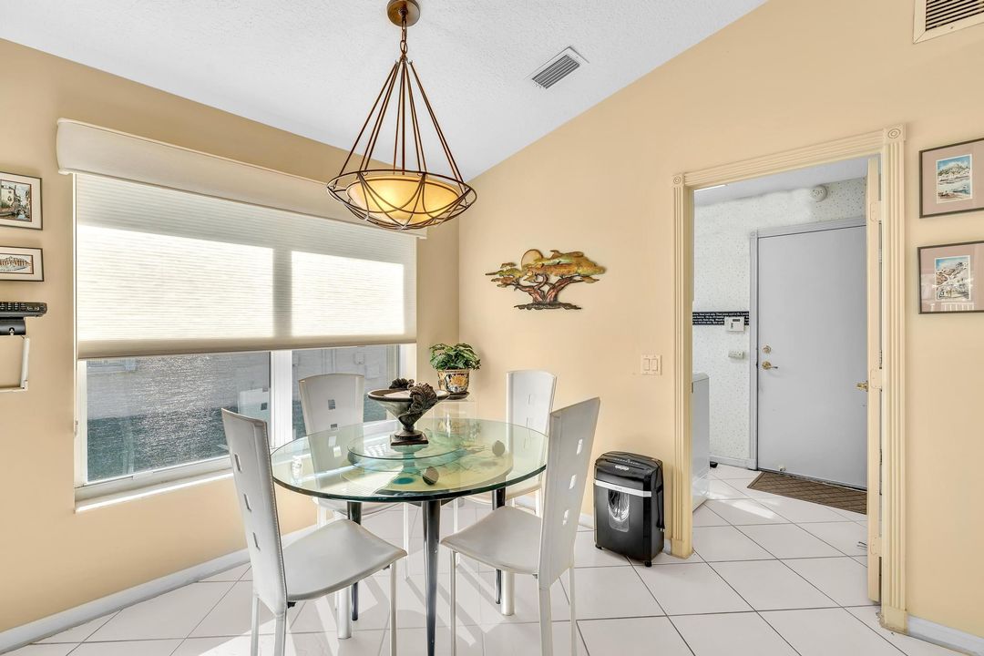 На продажу: $639,000 (3 спален, 2 ванн, 2327 Квадратных фут)