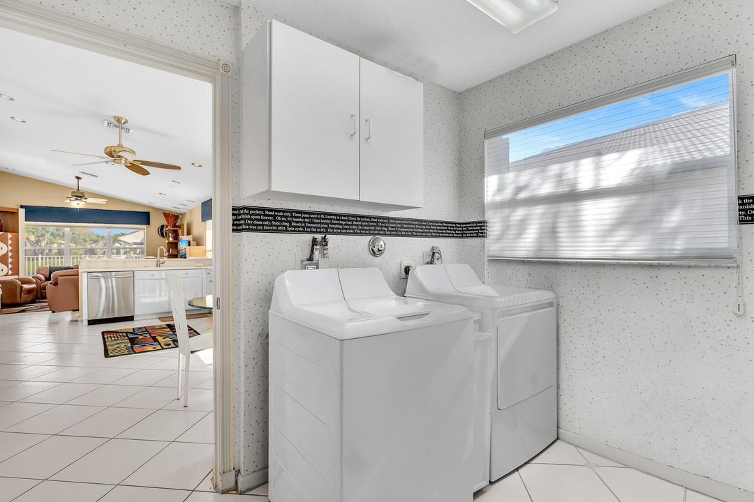 На продажу: $639,000 (3 спален, 2 ванн, 2327 Квадратных фут)