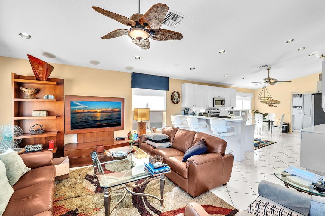 На продажу: $639,000 (3 спален, 2 ванн, 2327 Квадратных фут)