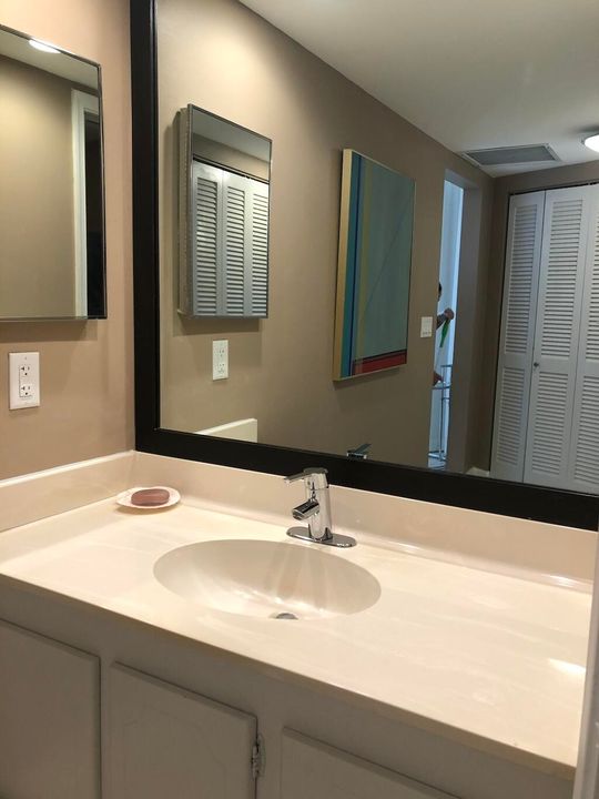 出租: $5,500 (2 贝兹, 2 浴室, 1219 平方英尺)