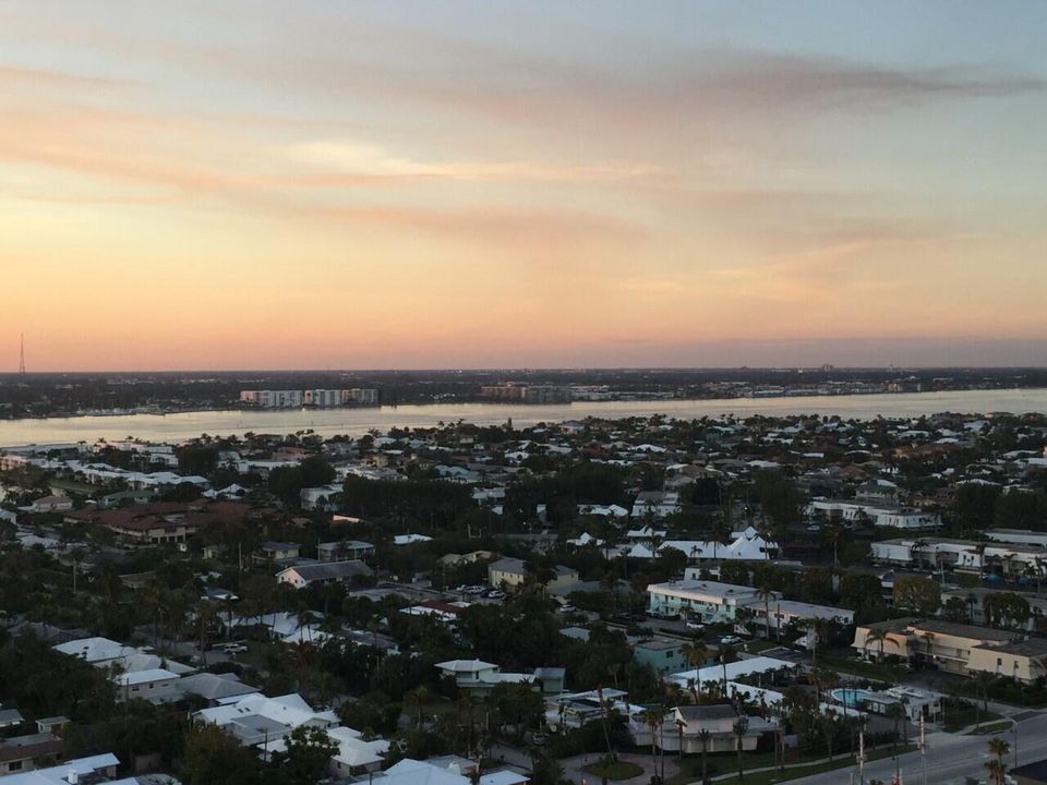 出租: $5,500 (2 贝兹, 2 浴室, 1219 平方英尺)