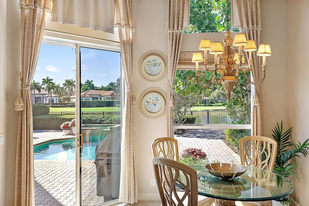 待售: $1,100,000 (3 贝兹, 3 浴室, 2297 平方英尺)