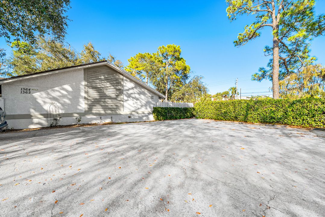 待售: $385,000 (2 贝兹, 2 浴室, 1037 平方英尺)