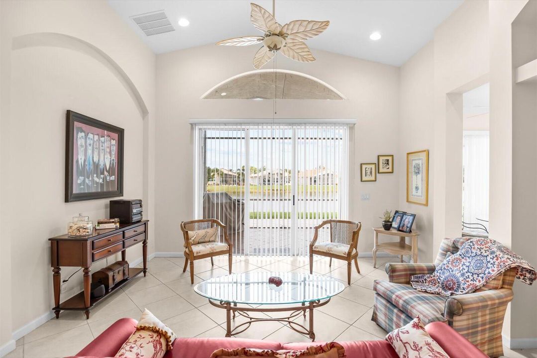 待售: $349,000 (3 贝兹, 2 浴室, 1711 平方英尺)