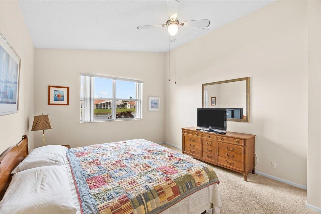 待售: $349,000 (3 贝兹, 2 浴室, 1711 平方英尺)