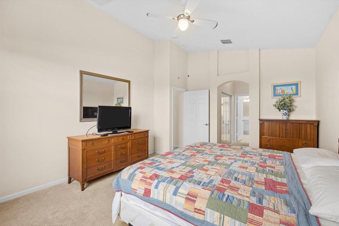 待售: $349,000 (3 贝兹, 2 浴室, 1711 平方英尺)