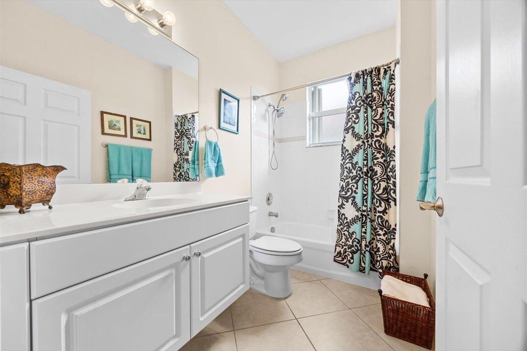 待售: $349,000 (3 贝兹, 2 浴室, 1711 平方英尺)