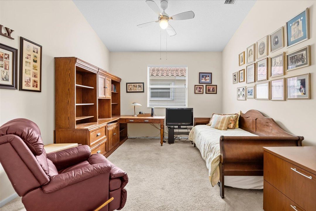 待售: $349,000 (3 贝兹, 2 浴室, 1711 平方英尺)