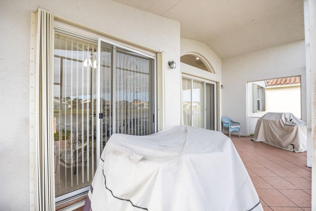 待售: $349,000 (3 贝兹, 2 浴室, 1711 平方英尺)